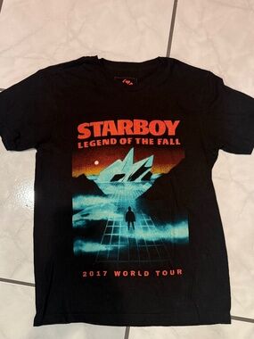 STARBOY 2017 WORLD TOUR BLACK TSHIRT SMALL